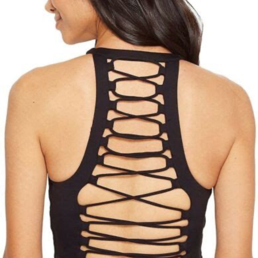 ALO Yoga Movement Rib Support Racerback Sports Tank Bra in Black